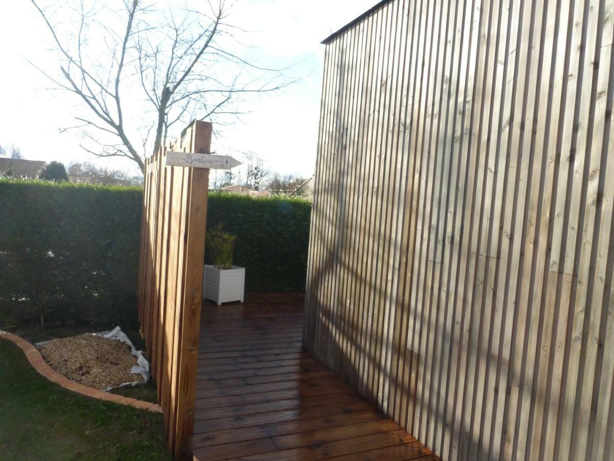 La cabane du Bonheur Les Herbiers Extérieur photo